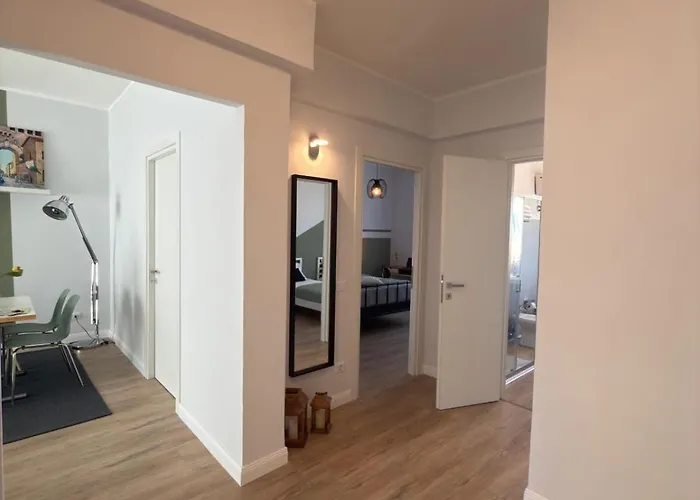 Flag - Metro A - Subaugusta Lägenhet *