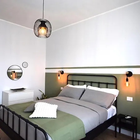 Flag - Metro A - Subaugusta Lejlighed