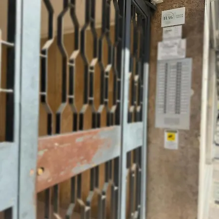 Flag - Metro A - Subaugusta Lejlighed *