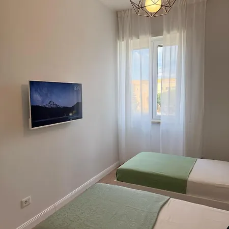 Appartement Flag - Metro A - Subaugusta *